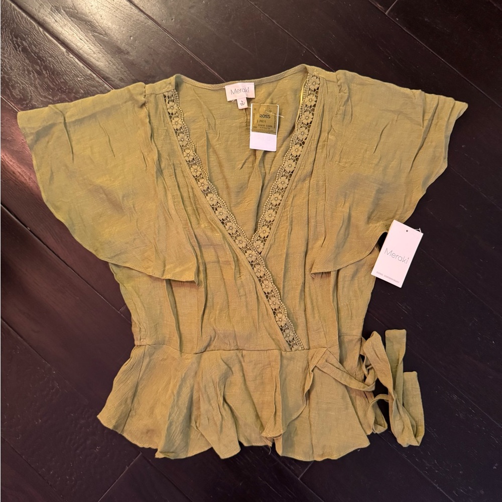 NWT Meraki green top size large